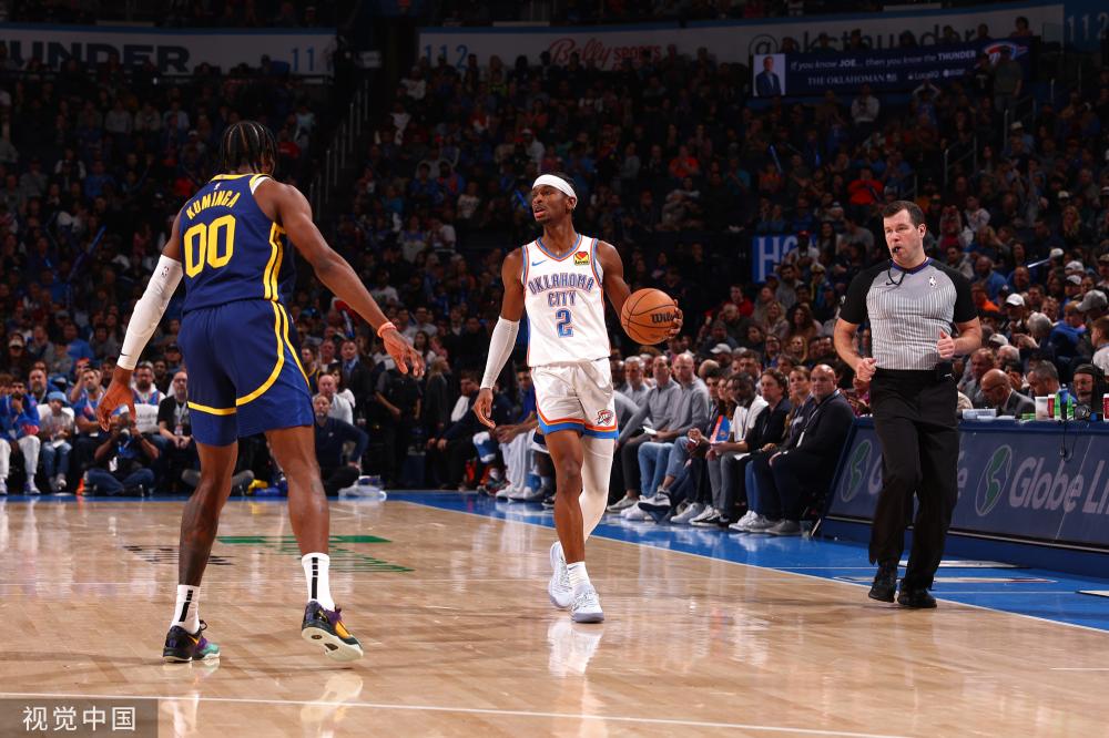 家布置了一 家布置了一